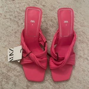 NWT | Barbie Pink low heeled sandals
